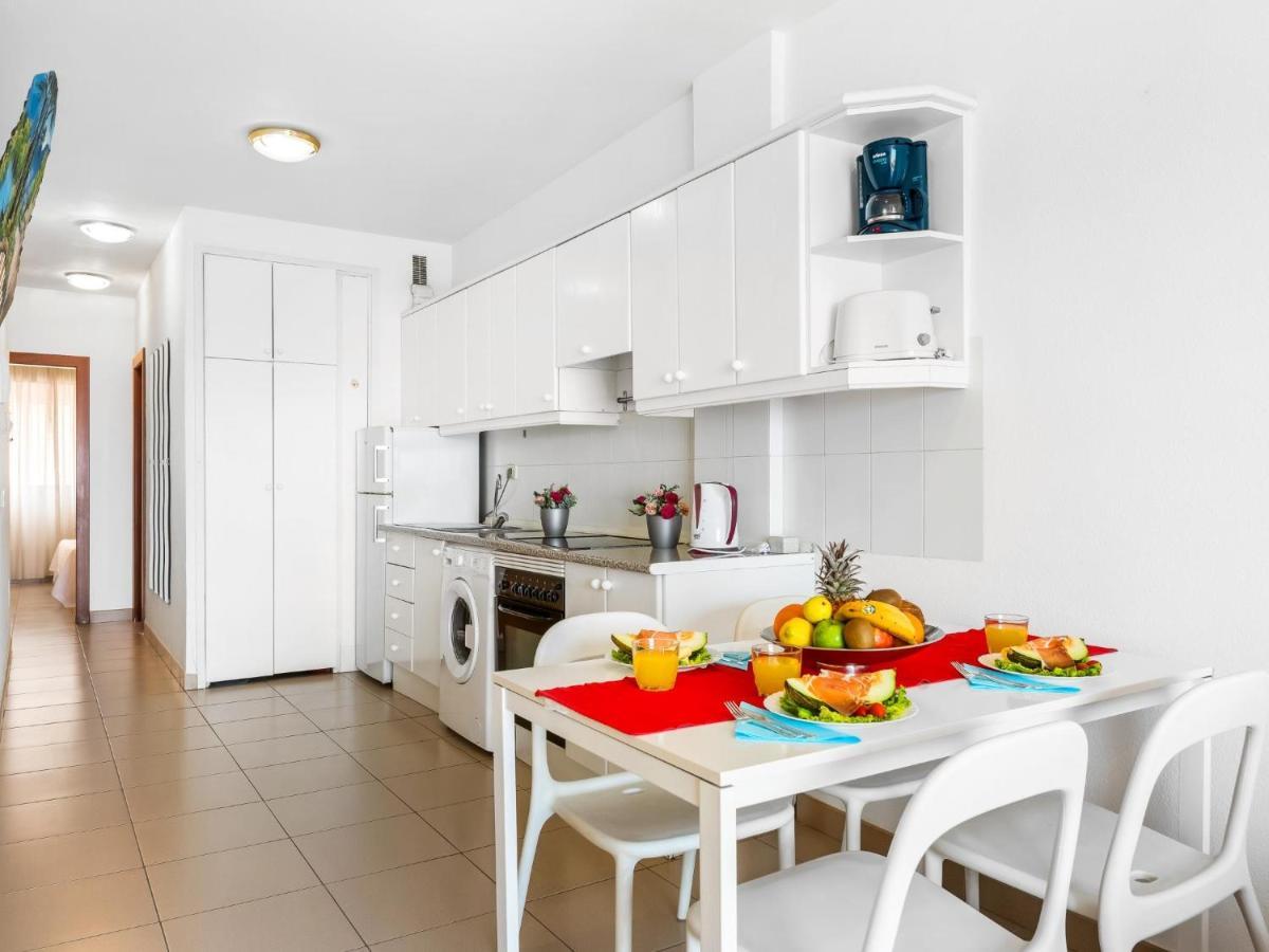 1 1 Beautiful Seafront With Balcony And Wifi Apartman Los Cristianos  Kültér fotó