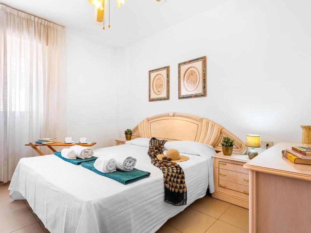 1 1 Beautiful Seafront With Balcony And Wifi Apartman Los Cristianos  Kültér fotó
